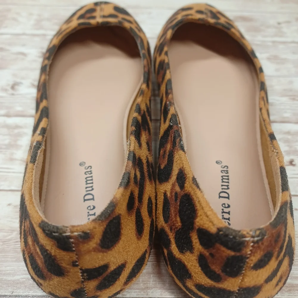 Pierre Dumas Leopard / Cheetah Print Flat Ballet Slipper Shoes Size 7 Tan Black